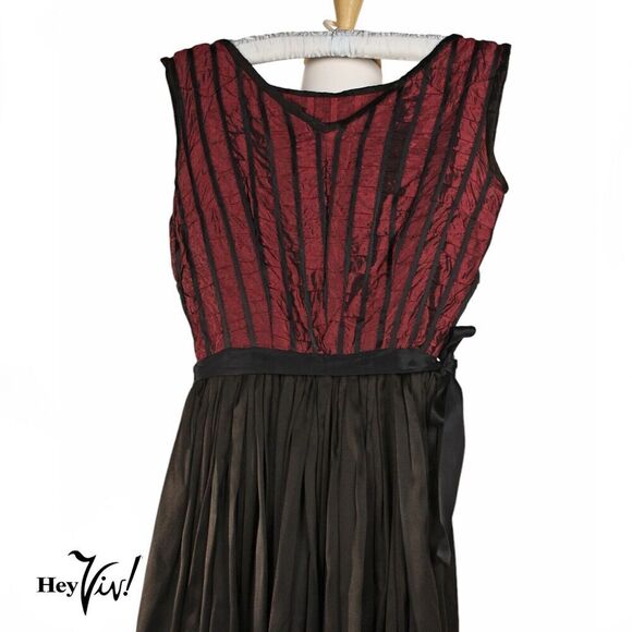 Vintage 50s Dress Fit and Flare Black Satin Circle Skirt Sze S B34 W22 - Hey Viv - Picture 2 of 6